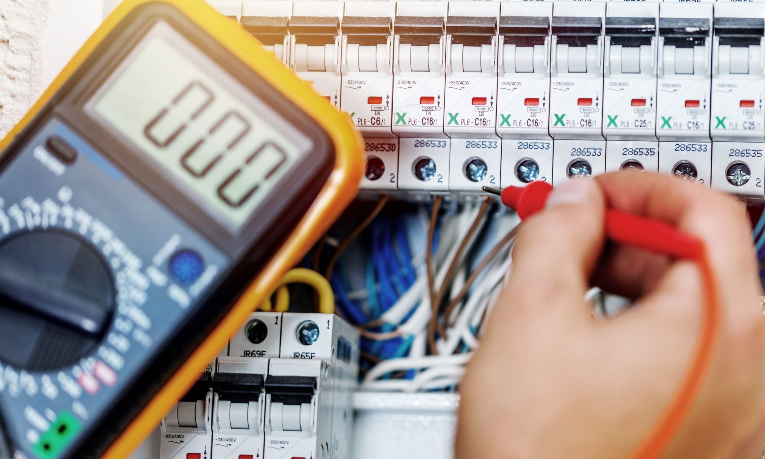 BET fluides RVI Études techniques électriques — free download
